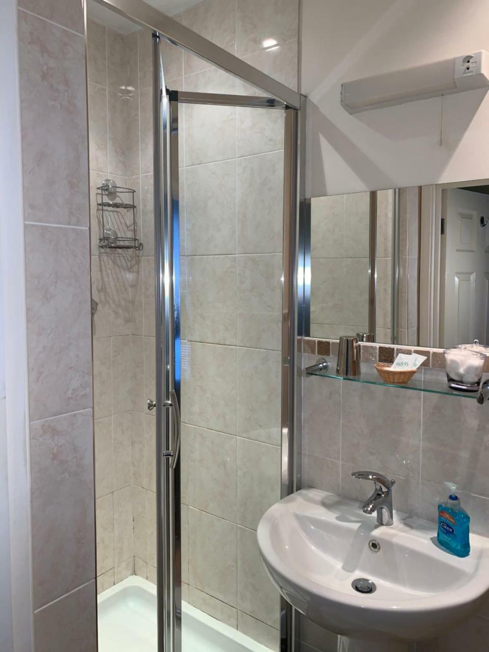 Rivendell Guest House Southampton Bagian luar foto